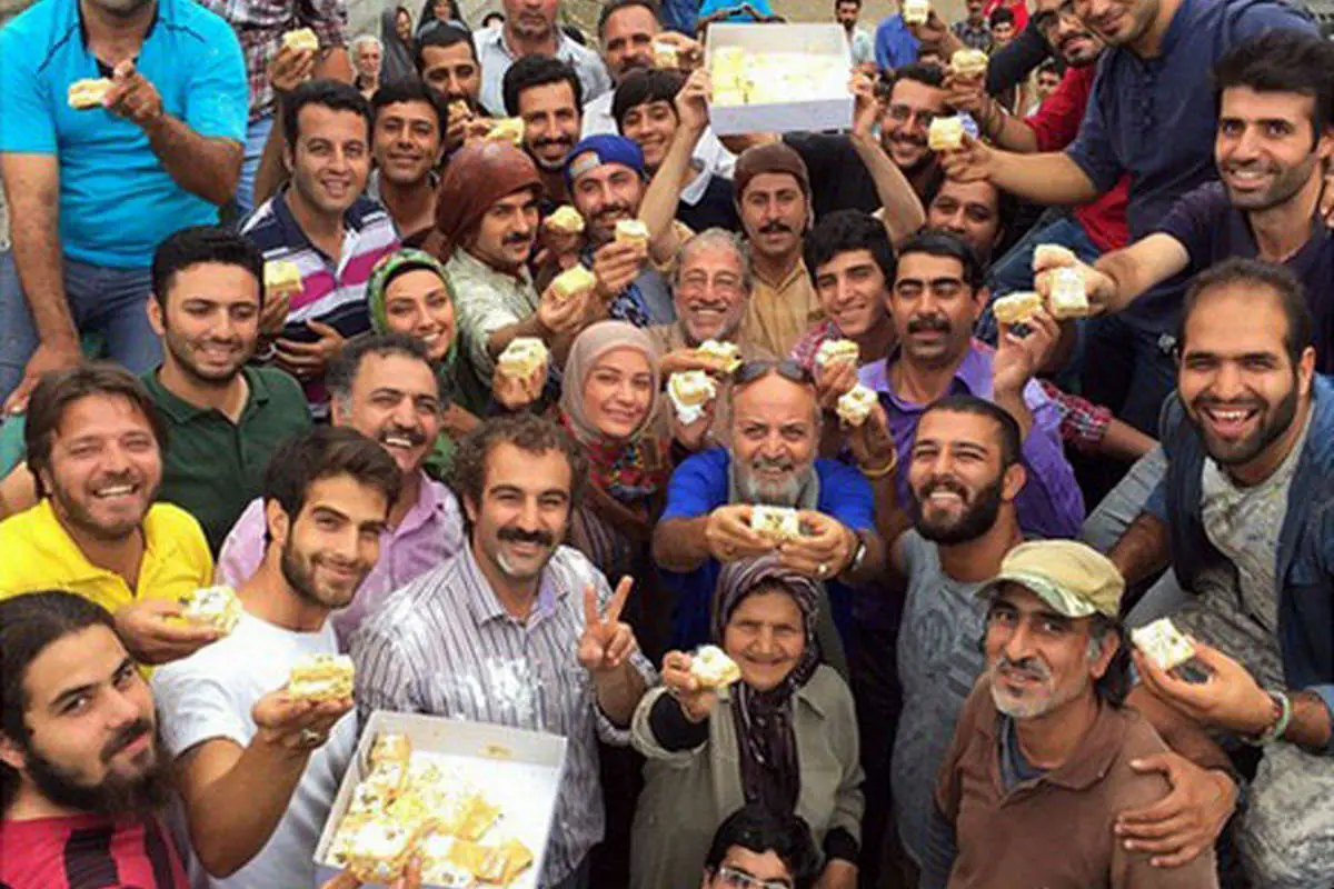 (تصویر) جشن هستهای عوامل «پایتخت 4»