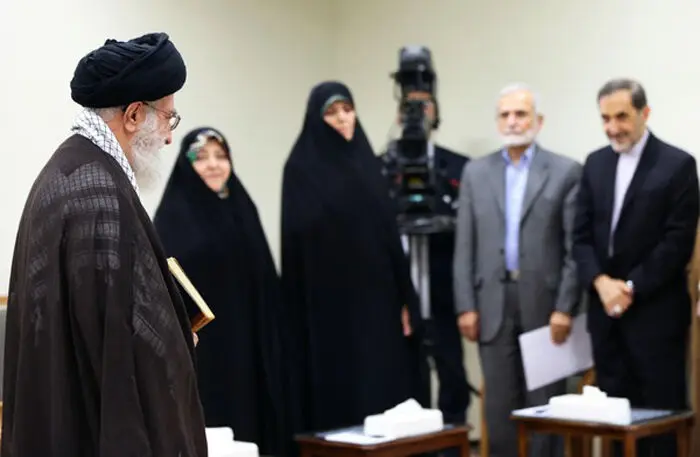 (تصاویر) دیدار هیات دولت با رهبرانقلاب