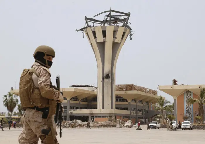 (تصاویر) فرودگاه عدن در اشغال عربستان