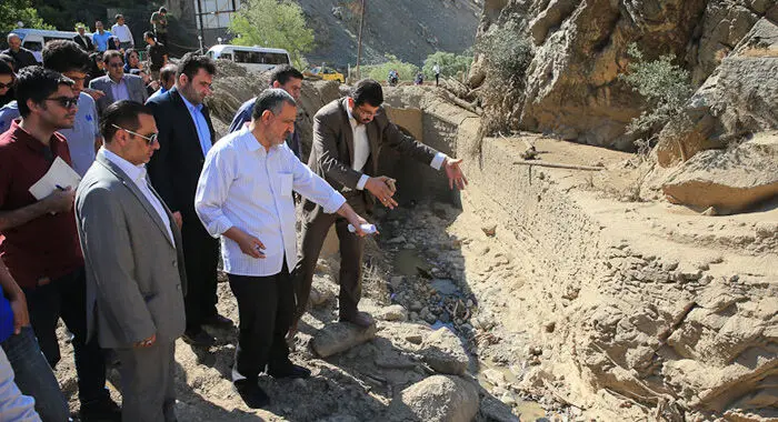 گردش درمناطق سیل‌زده، جشن تیرگان، عشایر دشت لار، همایش پیاده‌روی خانوادگی، بانوان...