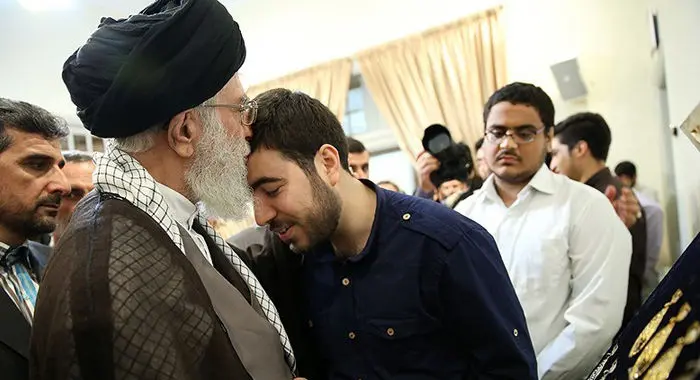 دیدار مدال‌آوران با مقام معظم رهبری، ریزش تالار عروسی، استقبال از روحانی، منطقه سیل‌زده...