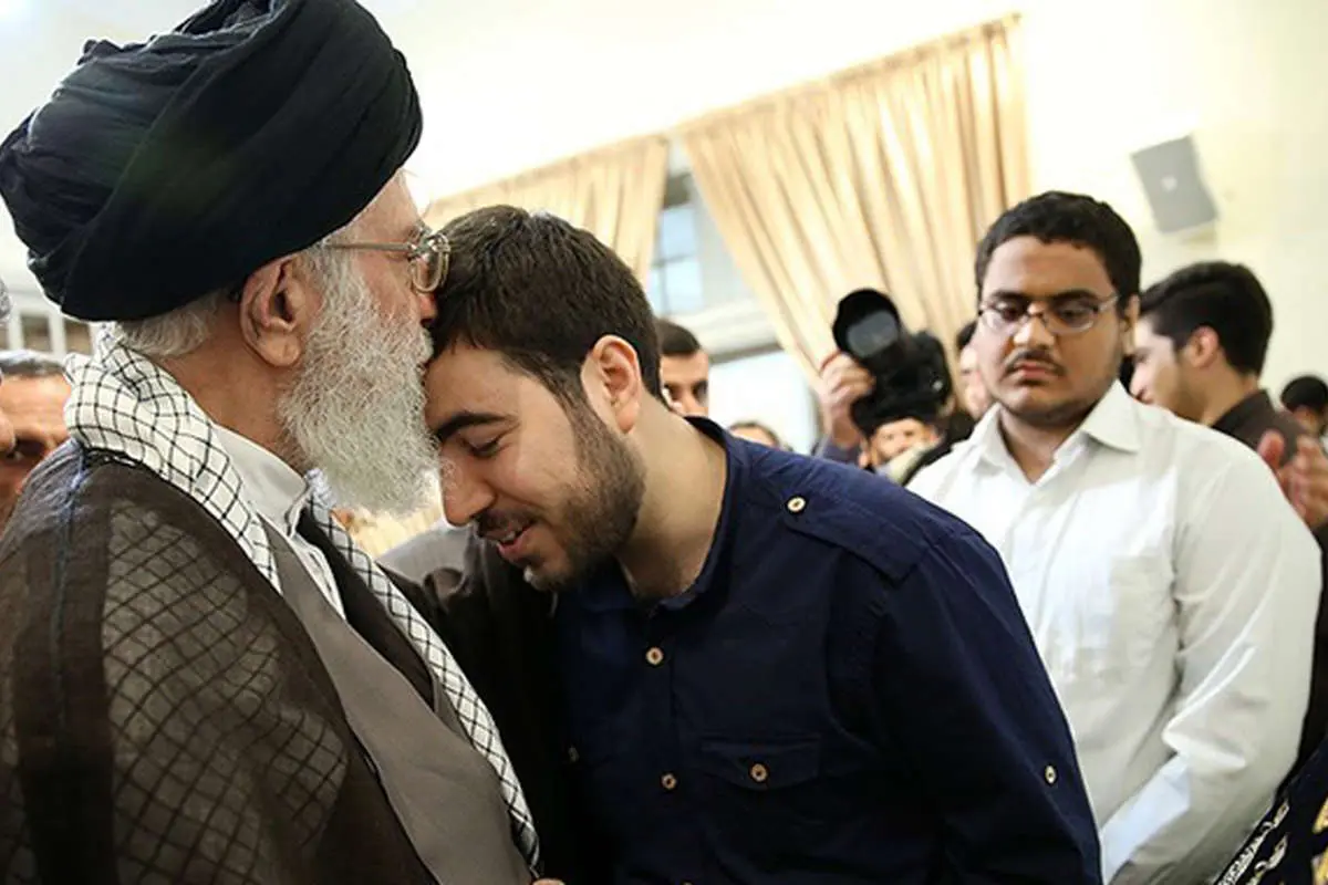 دیدار مدالآوران با مقام معظم رهبری، ریزش تالار عروسی، استقبال از روحانی، منطقه سیلزده...