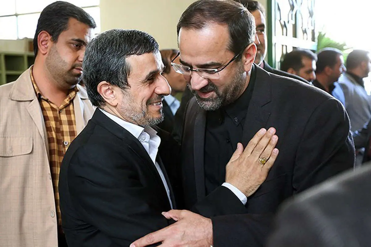 (تصاویر) تسلیت احمدینژاد به محمد عباسی