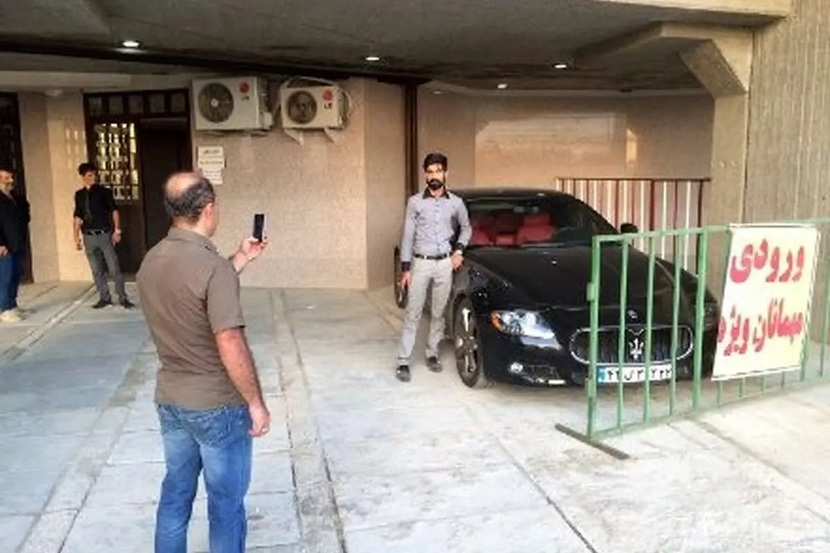 خودروی میلیاردی که علی دایی را به دردسر انداخت