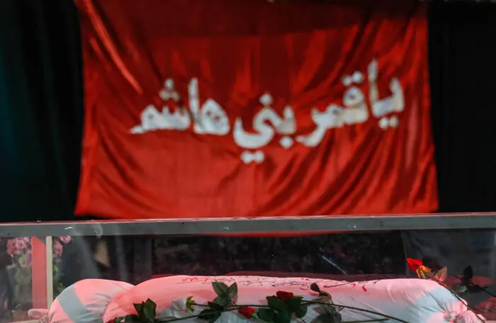 (تصاویر) دیدار خانواده و فرزند پس از 33سال