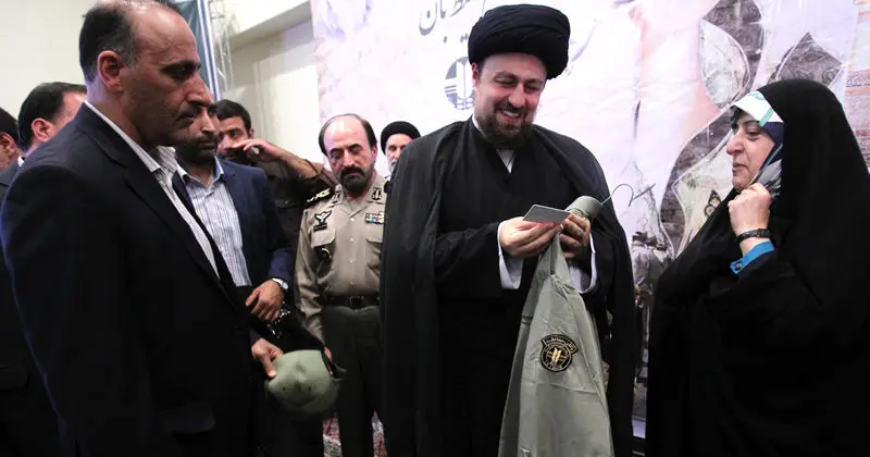 کارت محیط‌بانی برای سیدحسن خمینی، مسافران تابستانی، سفر به نیویورک، نخستین هتل سنتی، استقبال از یک فیلم و ...