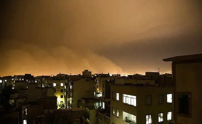 (تصاویر) لحظه ورود موج گرد و غبار به تهران