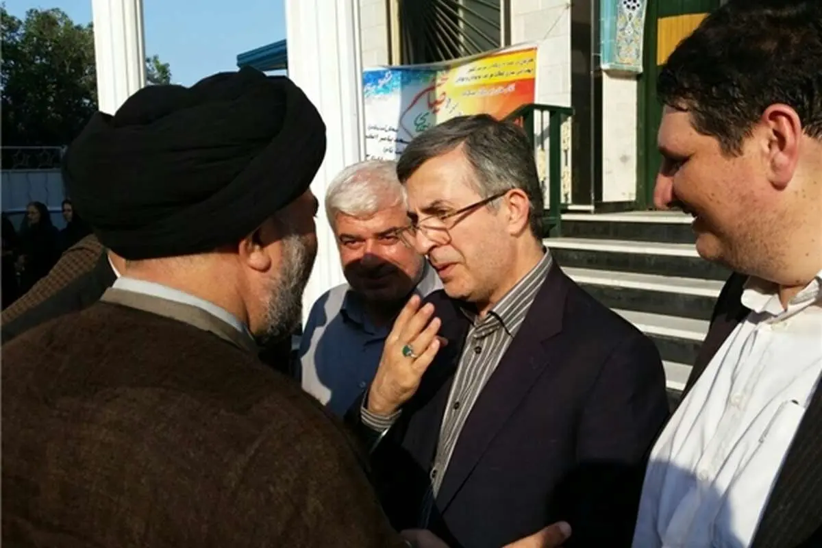 (تصاویر) مشایی آفتابی شد