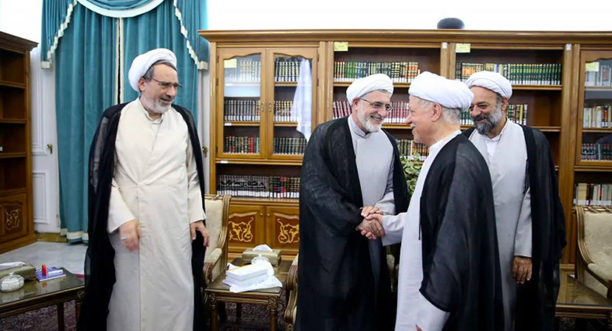 سفر ظریف به چین، تشییع شهدا، عوامل فیلم روغن مار، زندگی تأمل برانگیز فرماندهان شب، آموزش متفاوت مهدکودک و ...