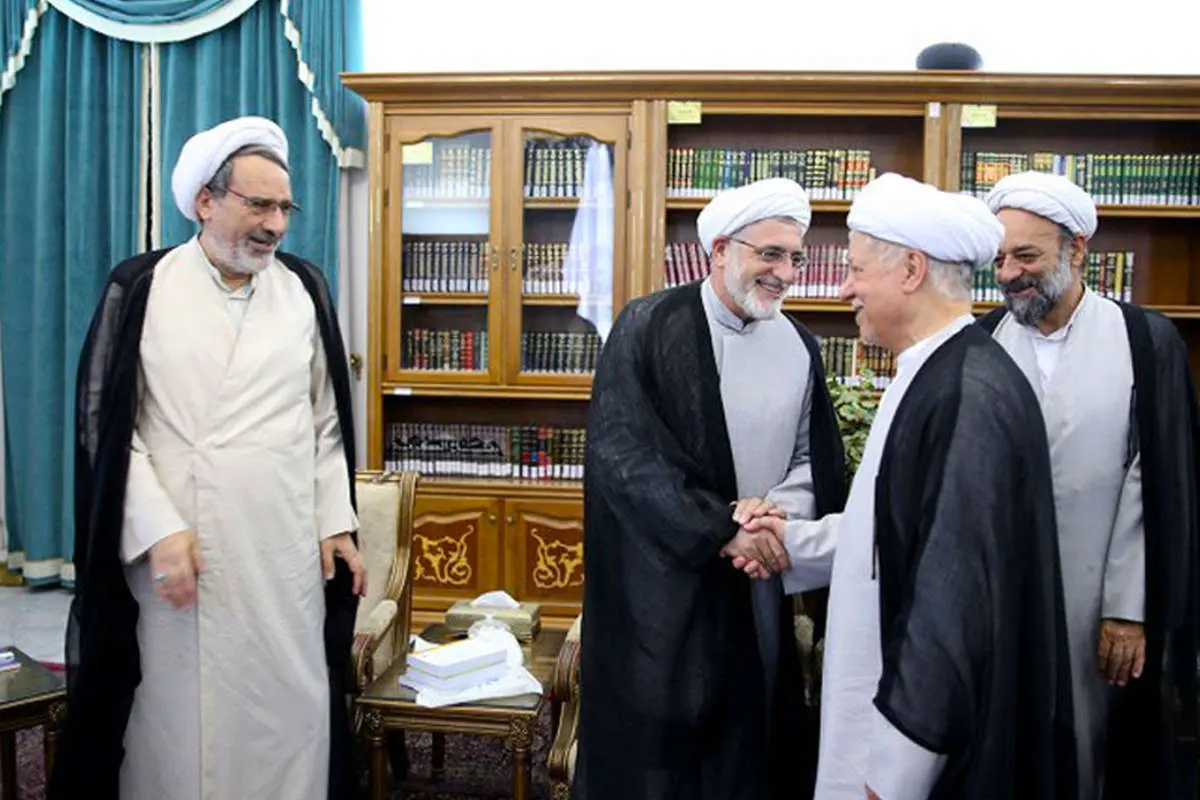 سفر ظریف به چین، تشییع شهدا، عوامل فیلم روغن مار، زندگی تأمل برانگیز فرماندهان شب، آموزش متفاوت مهدکودک و ...