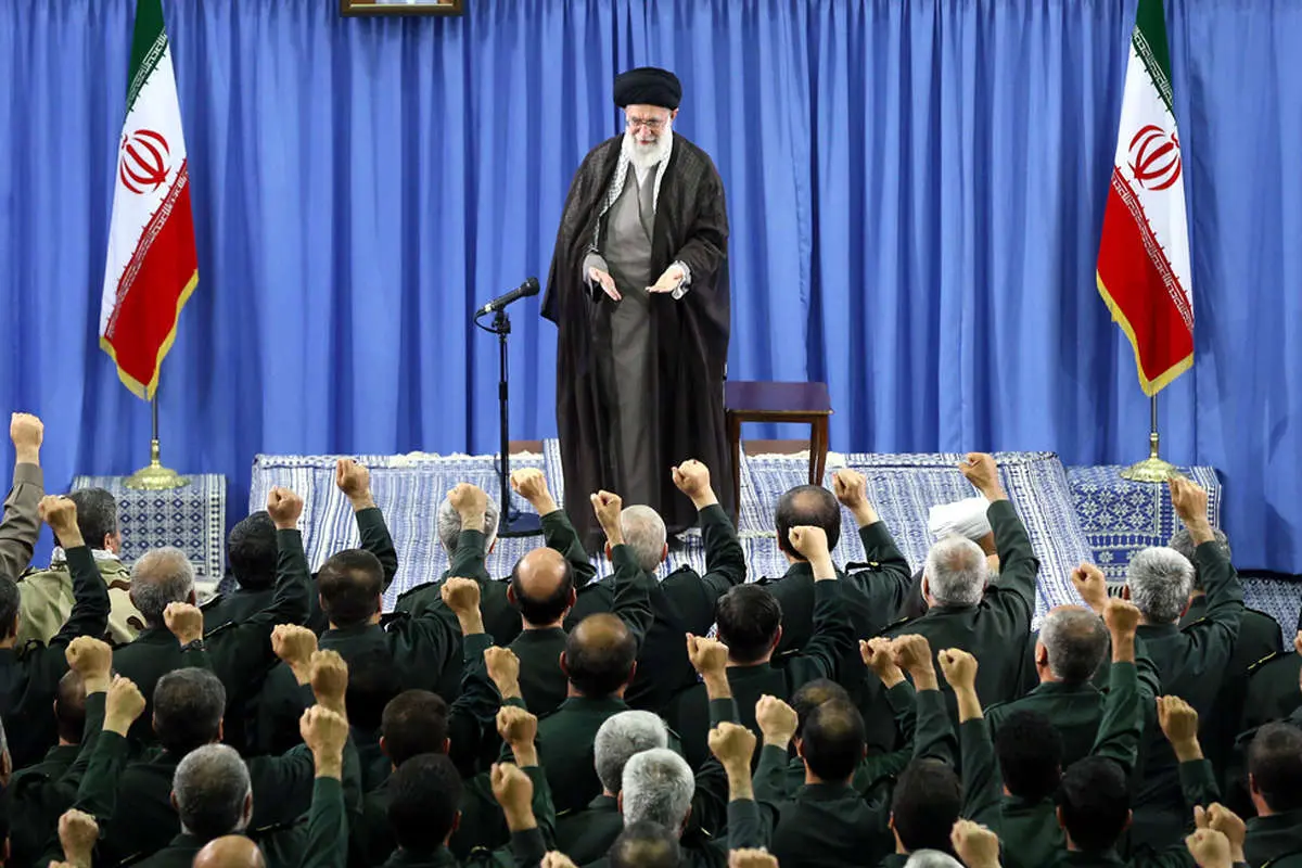 دیدار فرماندهان سپاه با مقام معظم رهبری، جشنواره اقوام ایران، خسارت آتشسوزی، لحظههای...