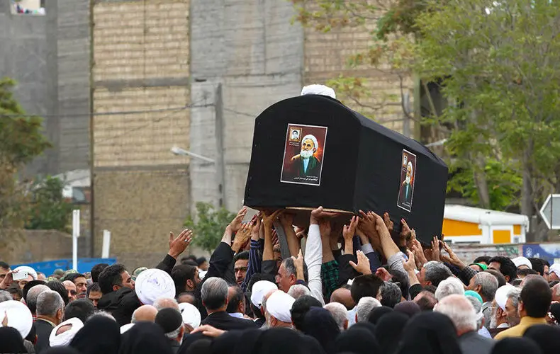 تشییع پیکر آیت‌الله خزعلی، تشییع پیکر بردار سخنگوی دولت، تدفین پدر شهیدان جهان‌آرا،...