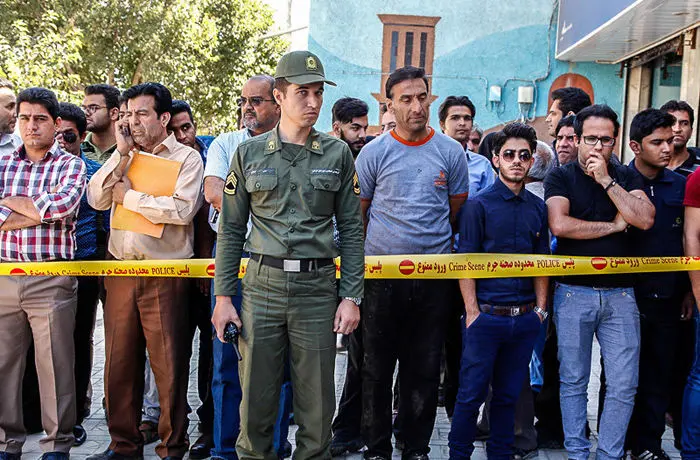 (تصاویر) بازسازی صحنه قتل در سازفروشی