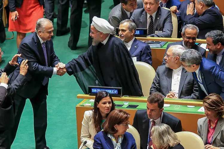 احترام به روحانی، اعتراض مردم به یک فاجعه، سال تحصیلی جدید در هنرستان هنرهای زیبا،...