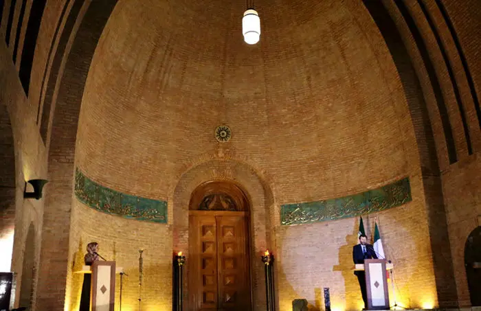 (تصاویر) رونمایی از سمبل وفاداری به شوهر