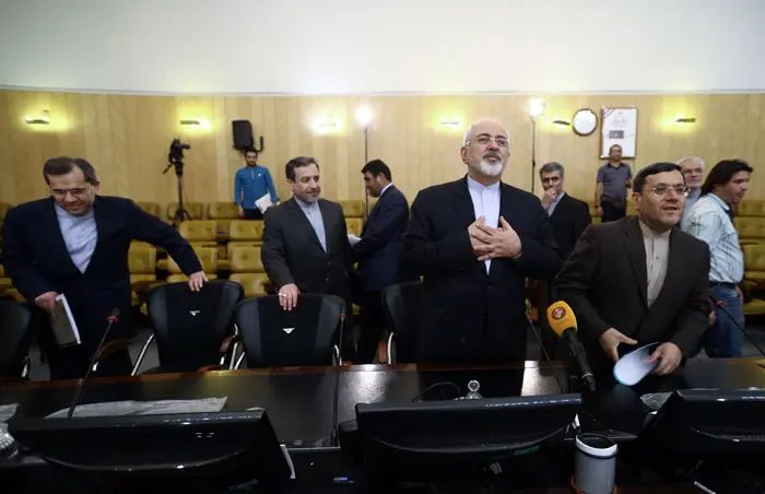 (تصاویر) ظریف در کمیسیون برجام مجلس