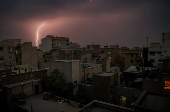 (تصاویر) رعد وبرق در آسمان تهران