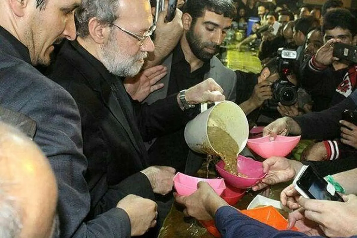 (تصویر) پذیرایی لاریجانی از عزاداران