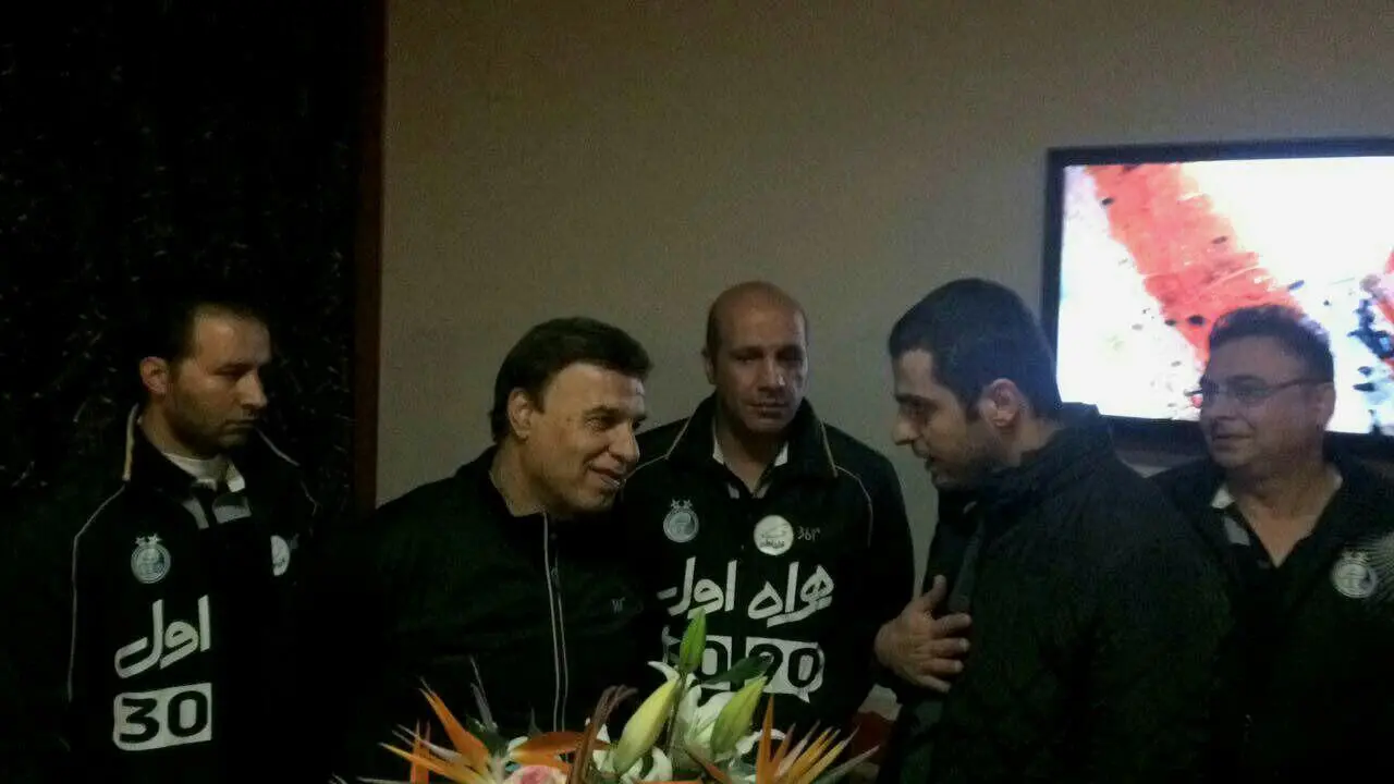 (تصویر) مظلومی با علی ضیاء آشتی کرد