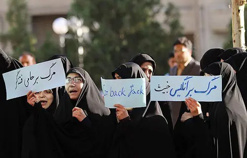 (تصاویر) استقبال دلواپسان اصفهان از "جک استراو"