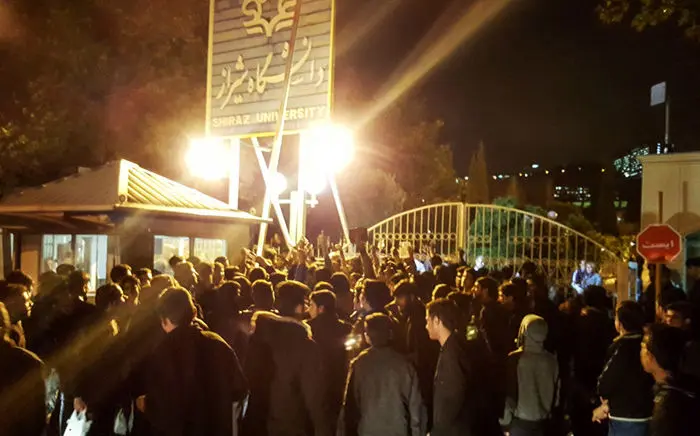 (تصاویر) حواشی سخنرانی مطهری در شیراز