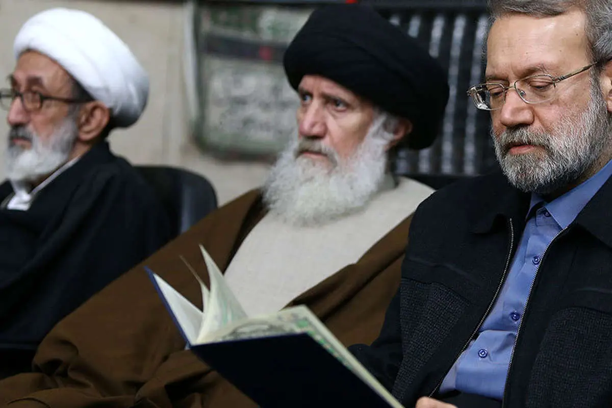 تلاش برای بوسیدن دست وزیر، در حاشیه مسابقات فوتبال، پیست اسکی توچال، آتشسوزی در عینکفروشی، سیلاب و ...