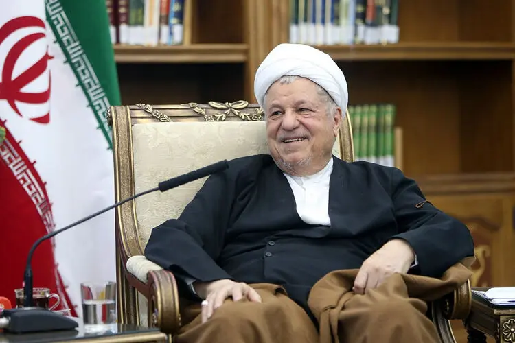 دیدار خانواده شهدا با هاشمی، همایش تأسیس سازمان ملل، پاییز در باغ گیاه‌شناسی، لباس سنتی اوباما در اجلاس و ...
