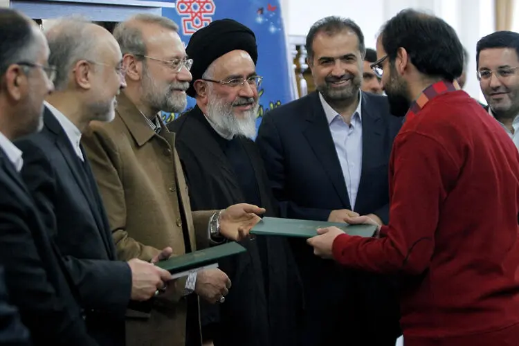 جشنواره آدم برفی، هنرمندان در اکران خصوصی فیلم، جشنواره جوان خوارزمی، کنسرت گروه چارتار، روزهای برفی و ...