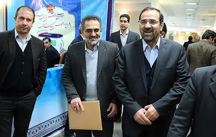 (تصاویر) ثبت‌نام دو وزیر دولت احمدی‌نژاد