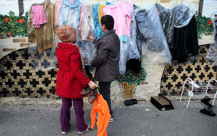 (تصاویر) دیوار مهربانی در کرمانشاه