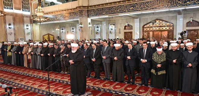 (تصاویر) بشار اسد در مراسم میلاد پیامبر(ص)