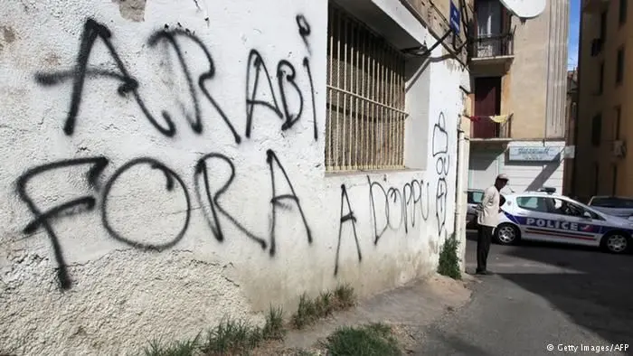 حمله تندروها به یک نماز خانه در فرانسه