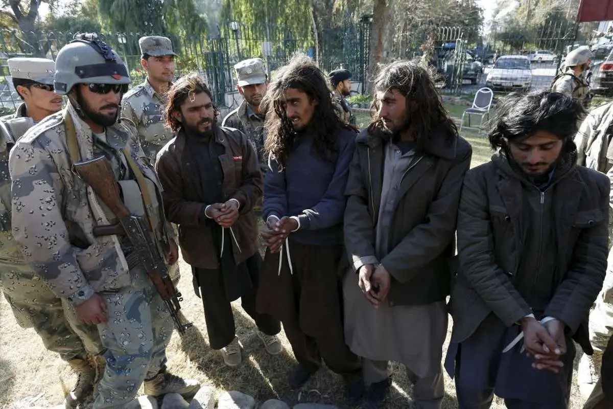 (تصاویر) دستگیری 4 عضو طالبان در جلال‌آ‌باد