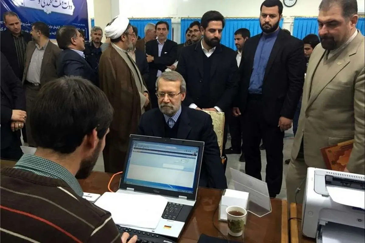 معنی "من مستقل وارد انتخابات شدهام"