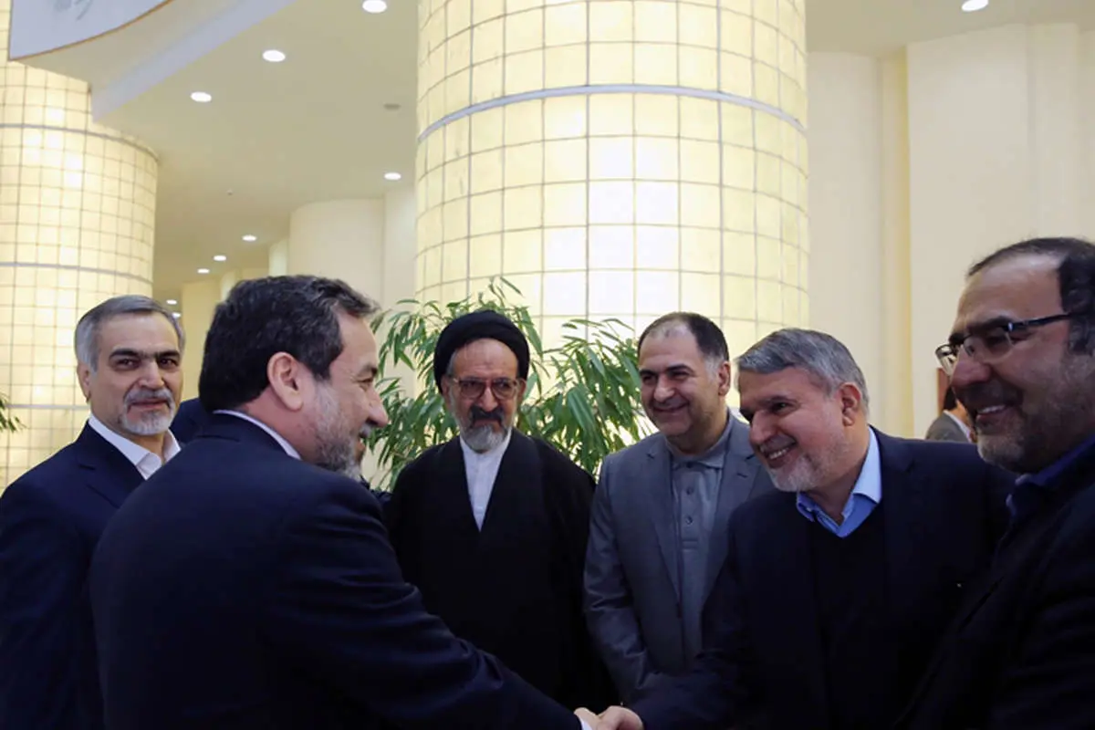 (تصاویر) حواشی نشست خبری روحانی