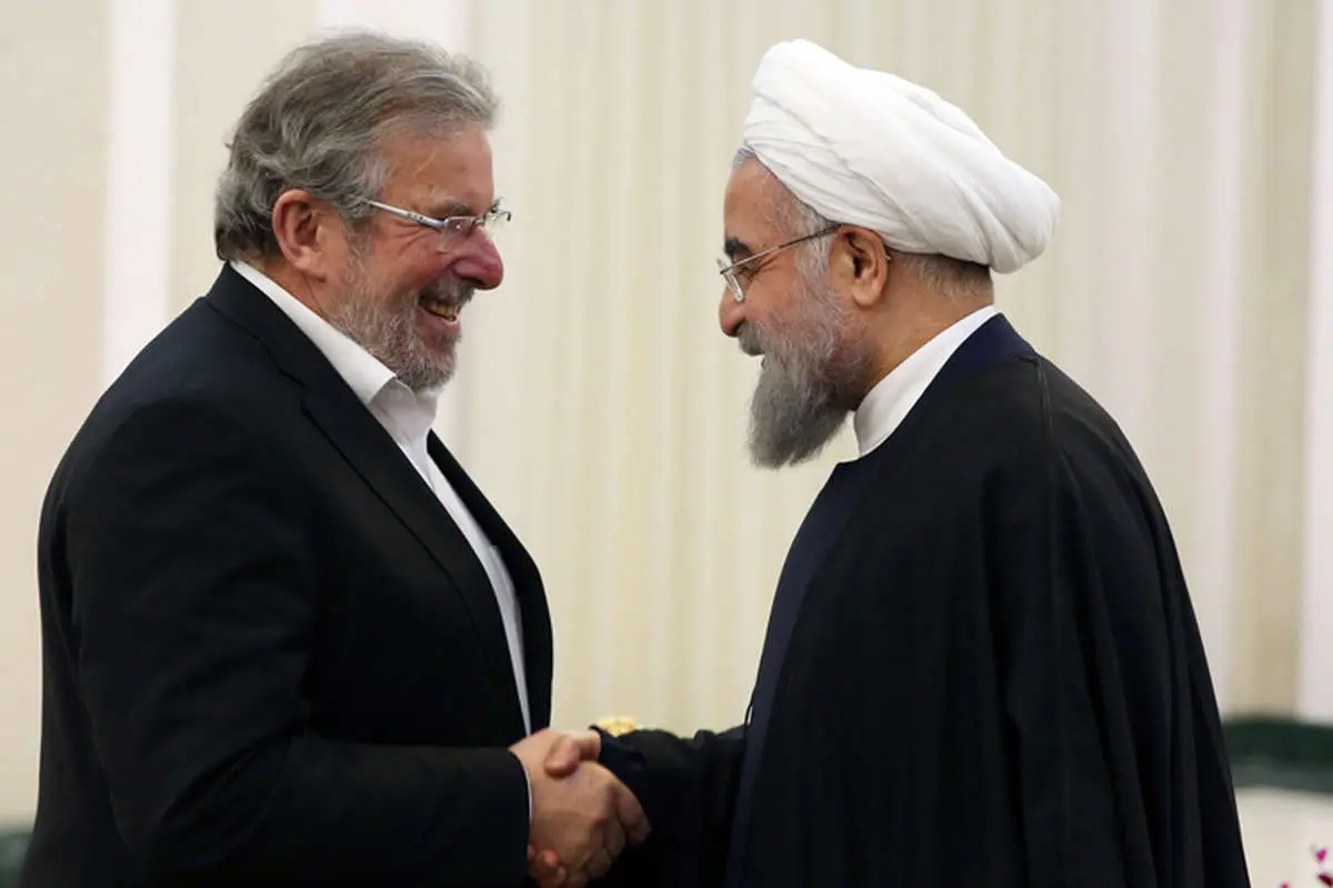 مراسم ختم رئیس پیشین فدراسیون، مزایده پیراهن هادی نوروزی، نمایشگاه مد و لباس زنان،...