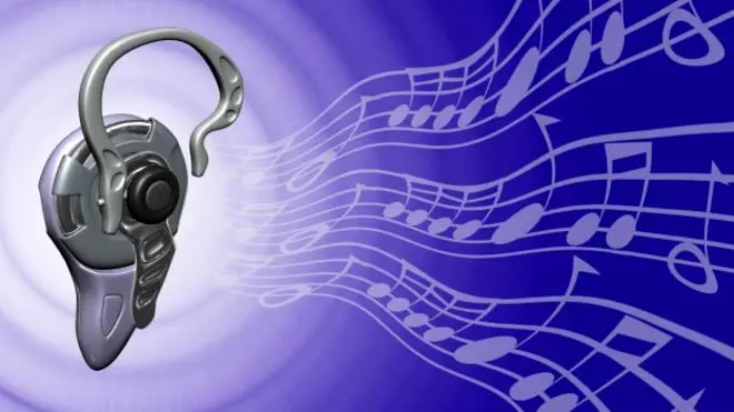 لنز گوش وارد بازار می‌شود