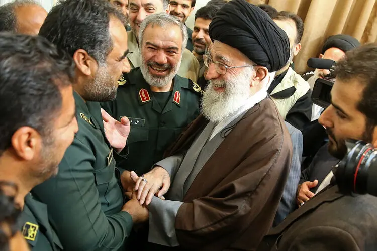 سفر رئیس‌جمهور به ایتالیا، مراسم تشییع پیشکسوت فوتبال، جشنواره تأتر فجر، گرفتن جغد...