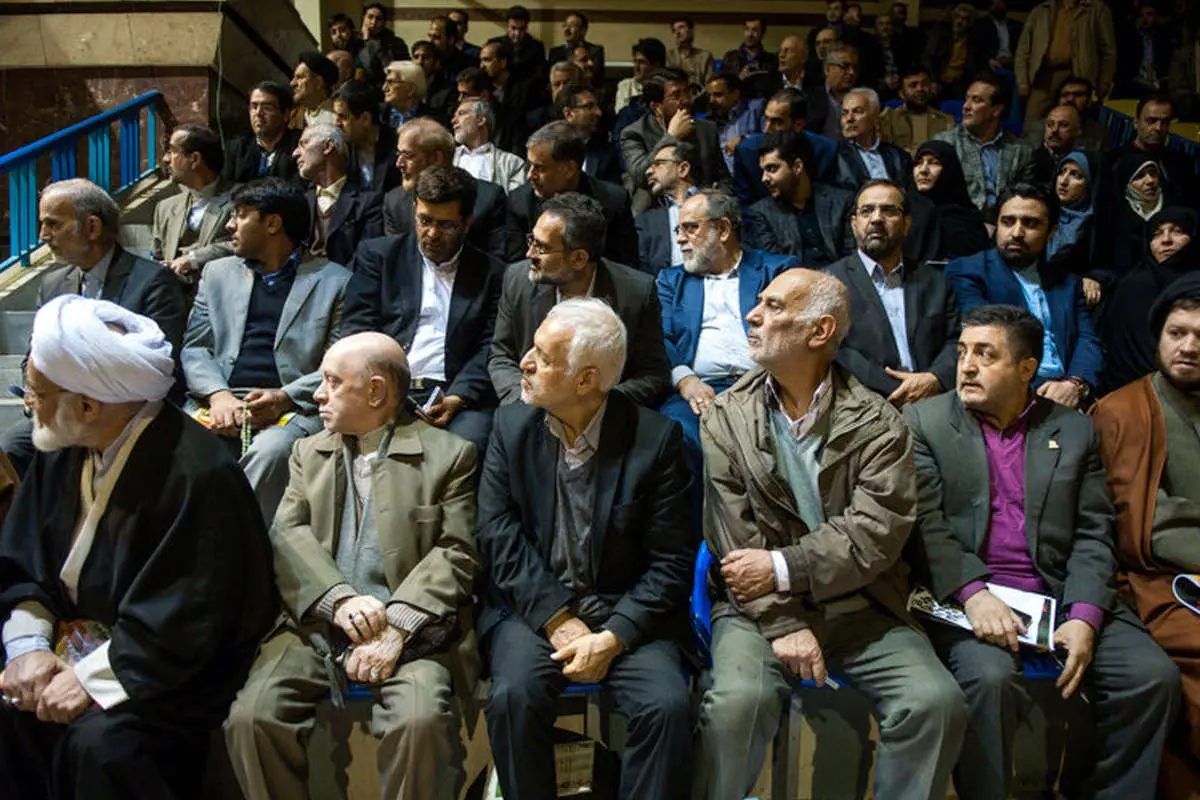 فشار از پایین، چانه‌زنی از بالا!
