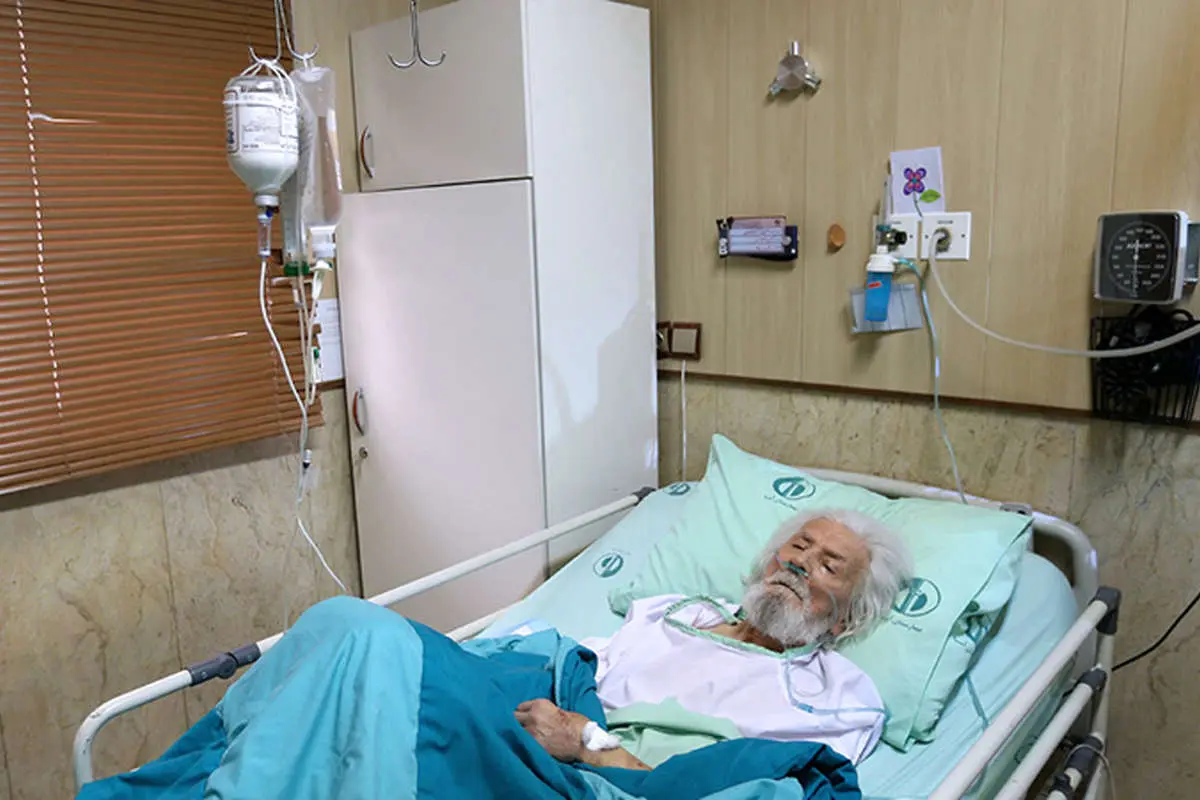(تصاویر) حمید سبزواری در بیمارستان