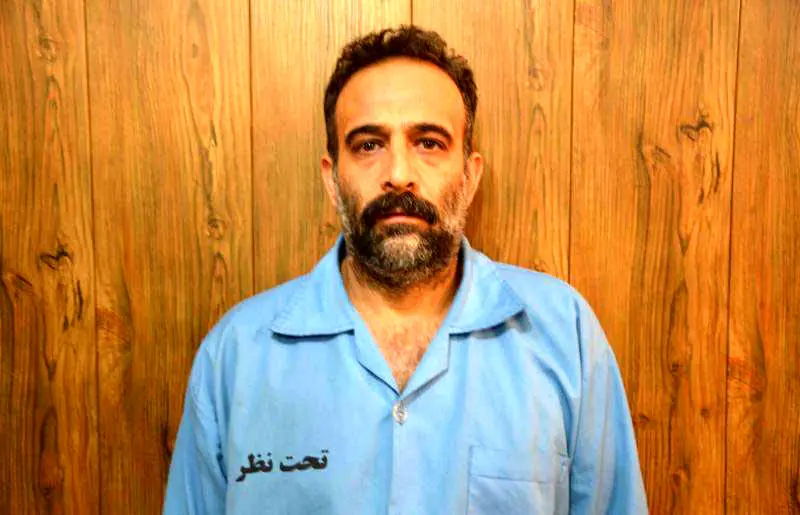 شاکیان این کلاهبردار به پلیس مراجعه کنند