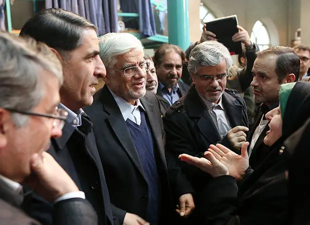 دستان احمدی‌نژاد در دست‌های رئیس صدا و سیما، لحظه‌های فوتبالی، جشنواره موسیقی، گردهمایی...