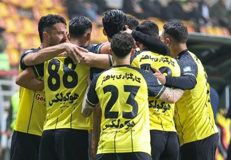 جدول لیگ برتر بعد از برد سپاهان و تساوی استقلال / هفته چهاردهم