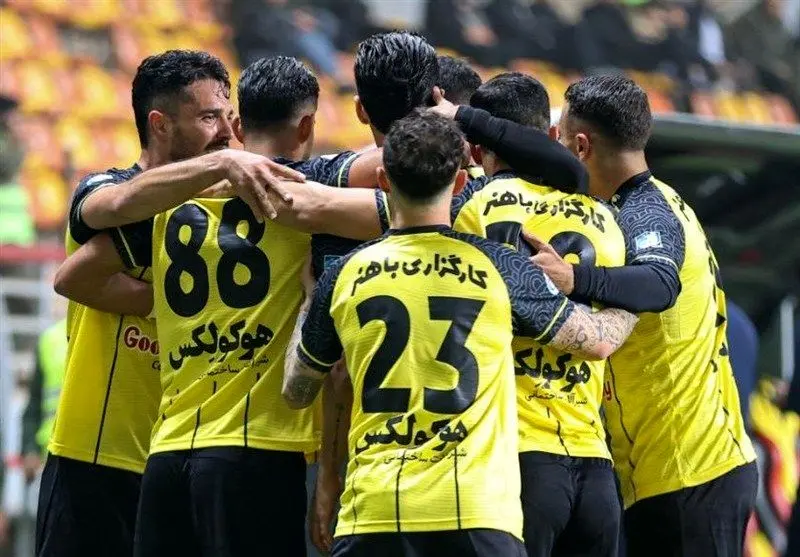 جدول لیگ برتر بعد از برد سپاهان و تساوی استقلال / هفته چهاردهم