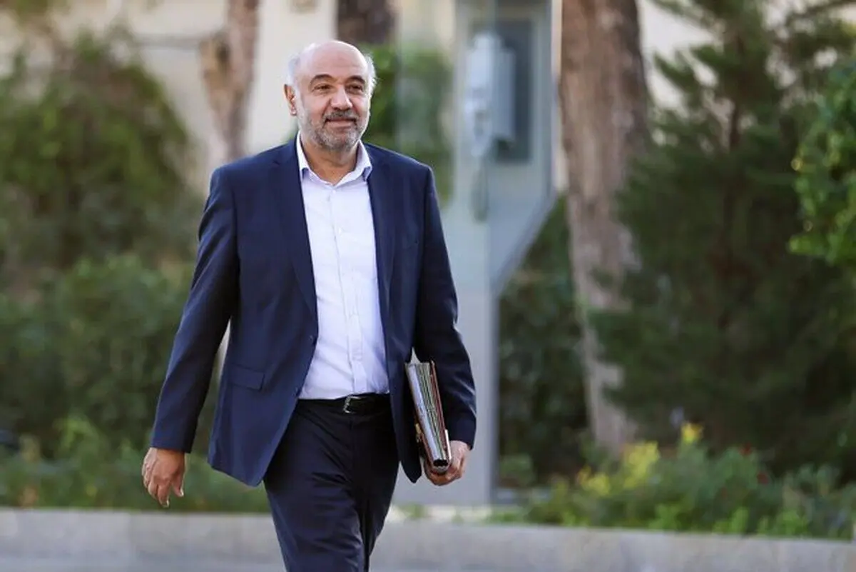 استیضاح «میدری» به کمیسیون اجتماعی ارجاع شد