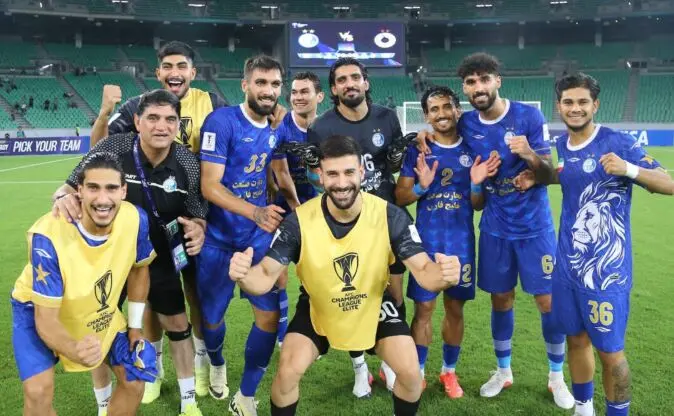 ۱۳ ستاره استقلال در دوراهی ماندن یا رفتن!