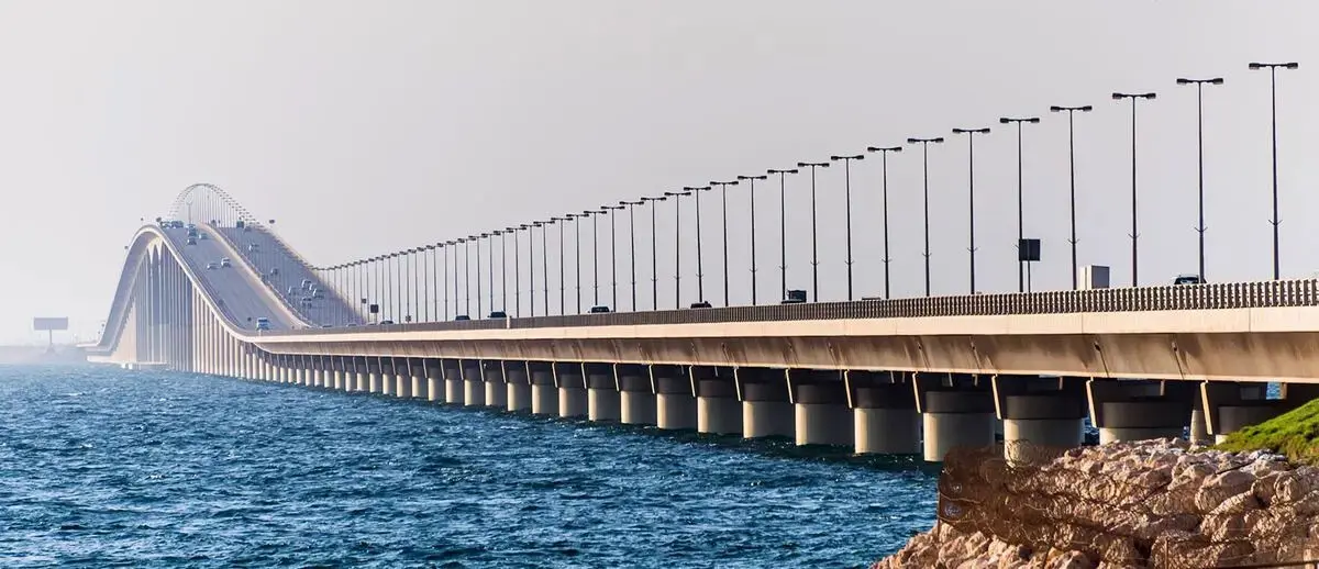 عربستان پل ملک فهد را بست