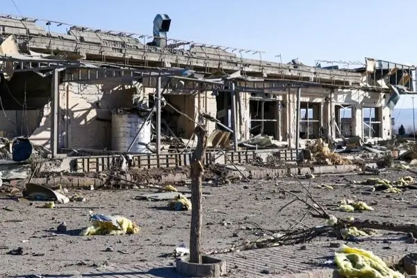 تصاویر؛ آثار حمله هوایی به مجتمع بین راهی در زنجان