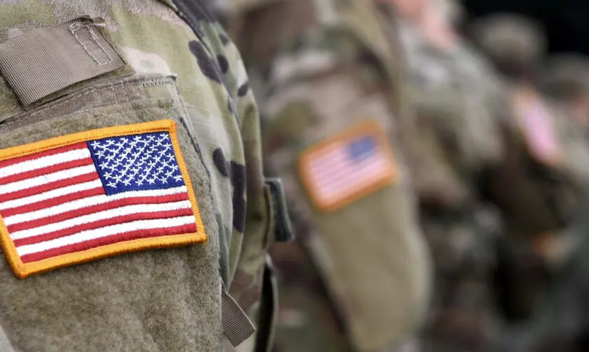 کاهش تعداد کارکنان دیپلماتیک آمریکا در کشورهای همسایه ایران