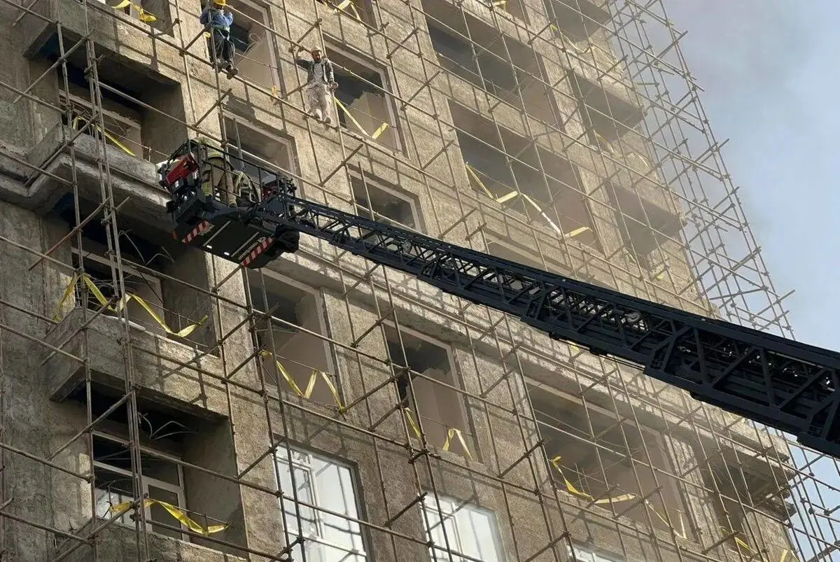 جزئیات کامل از آتش سوزی یک برج در بزرگراه همدانی